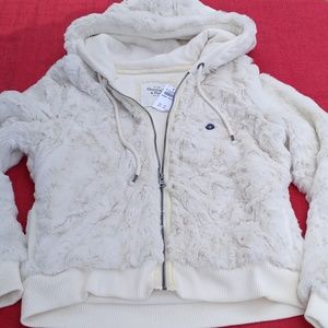New!$140 Abercrombie Fitch women's M Faux Fur Hoodie